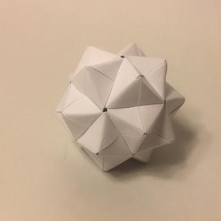 Figure 2: Stellated Icosahedron: 30 Sonobe Units, 10 Pyramid Units